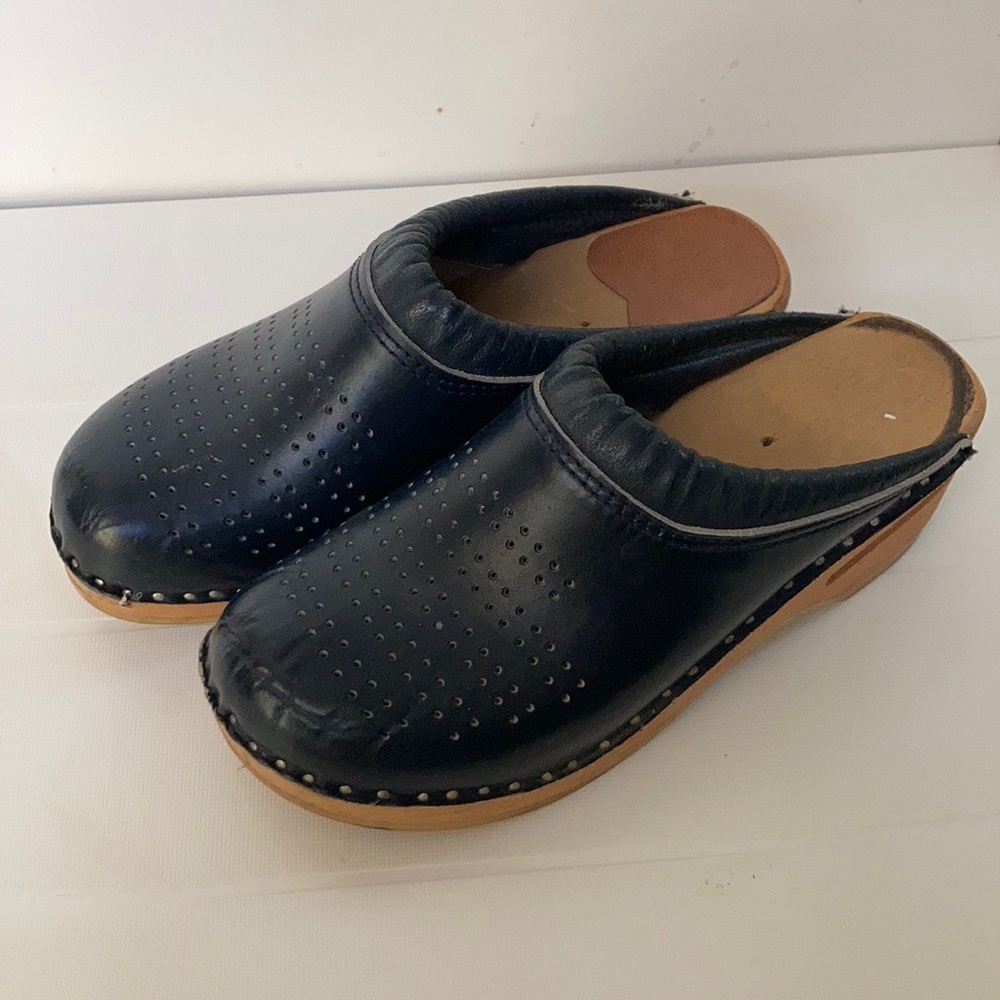 Bastad Original Leather Clogs Blue Perforated 2" Wooden Block Heel Troentorp